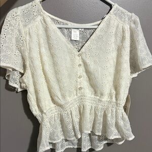 URBAN Romantics Cream Eyelet Lace Blouse